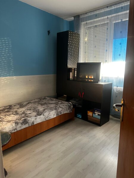 Drumul Taberei, Str. Pestera Scarisoara vis-a-vis de Colegiul Elena Cuza.